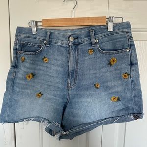 AMERICAN EAGLE embroidered shorts